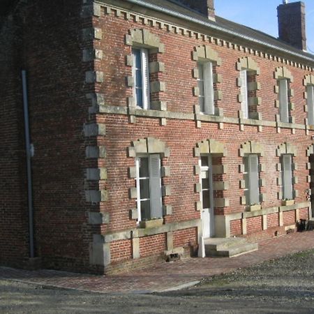 彻兹弗朗辛特泽维尔酒店 Froissy  外观 照片